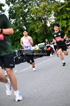 Runner Photo 4112512