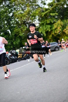 Runner Photo 4112519