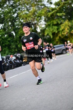 Runner Photo 4112521