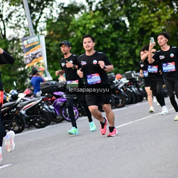 Runner Photo 4112527
