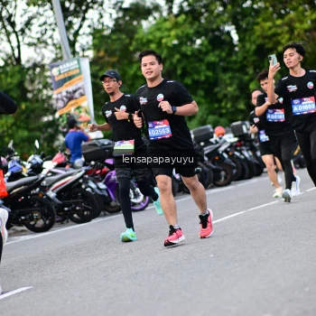 Runner Photo 4112532