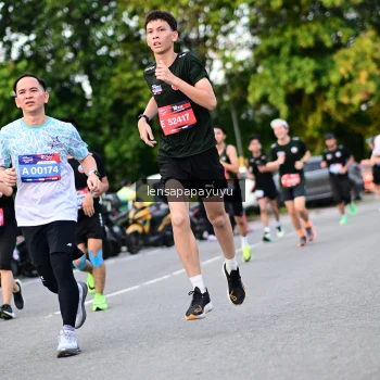 Runner Photo 4112577