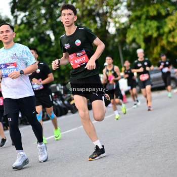 Runner Photo 4112578
