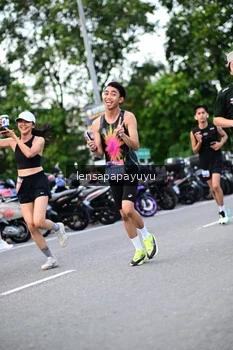 Runner Photo 4112608
