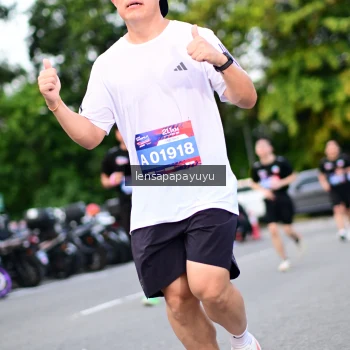 Runner Photo 4112623