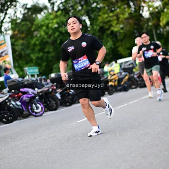 Runner Photo 4112652