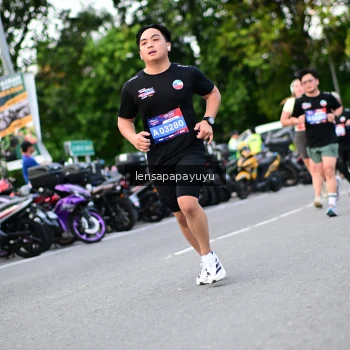 Runner Photo 4112660