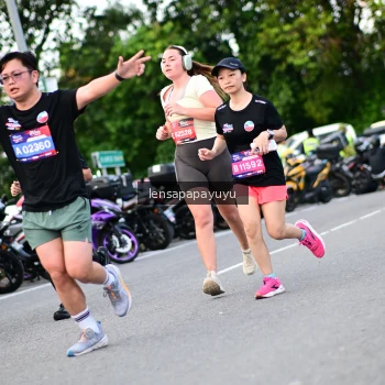 Runner Photo 4112664