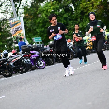 Runner Photo 4112677