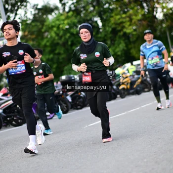 Runner Photo 4112686