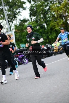 Runner Photo 4112687