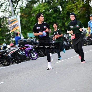 Runner Photo 4112688