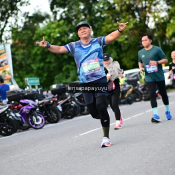 Runner Photo 4112698