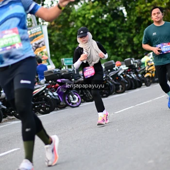 Runner Photo 4112702
