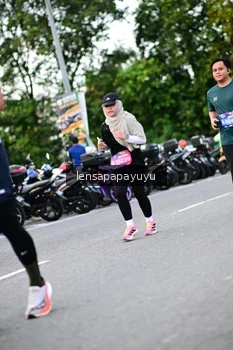 Runner Photo 4112707