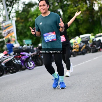 Runner Photo 4112716