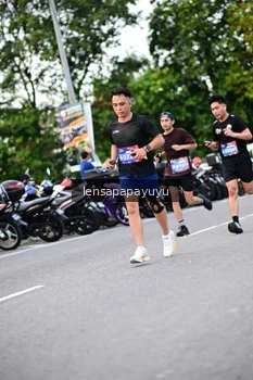 Runner Photo 4112744