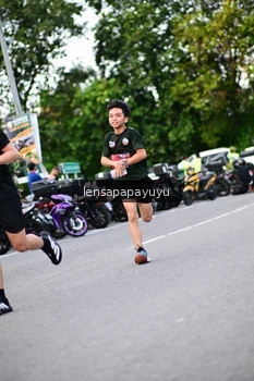 Runner Photo 4112747