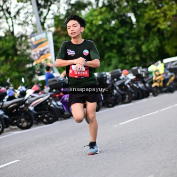 Runner Photo 4112749