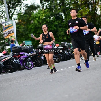 Runner Photo 4112776