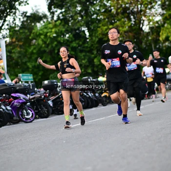 Runner Photo 4112779