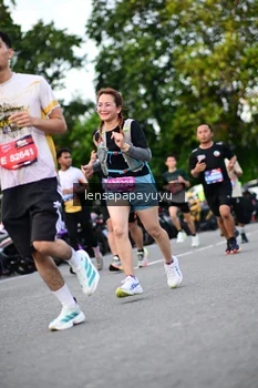Runner Photo 4112800