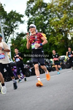 Runner Photo 4112828