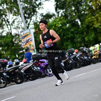 Runner Photo 4112837