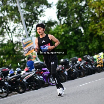 Runner Photo 4112843