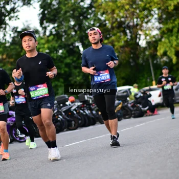 Runner Photo 4112868