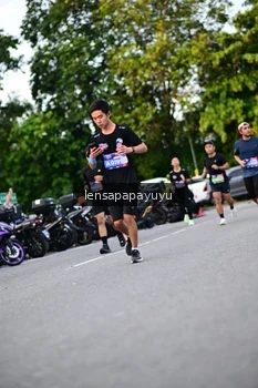 Runner Photo 4112869