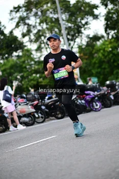Runner Photo 4112875