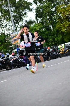 Runner Photo 4112891