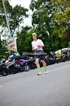Runner Photo 4112918