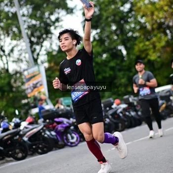 Runner Photo 4112956