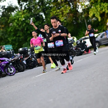 Runner Photo 4112965