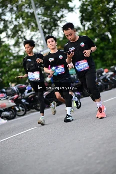 Runner Photo 4112970