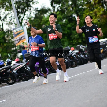 Runner Photo 4112995