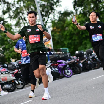 Runner Photo 4112997