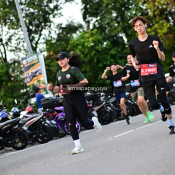 Runner Photo 4112999