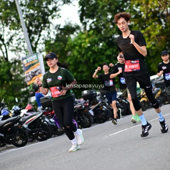 Runner Photo 4113001