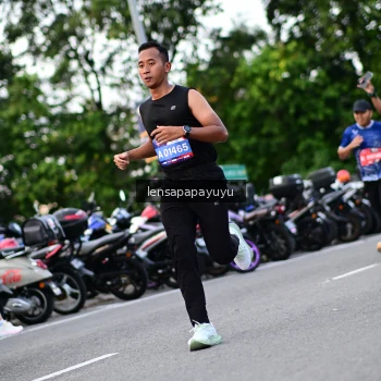 Runner Photo 4113002