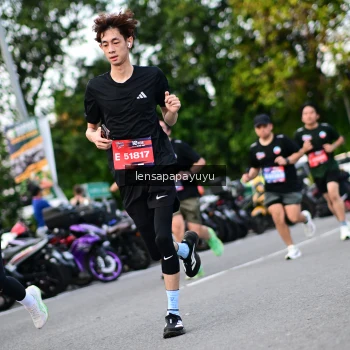 Runner Photo 4113006