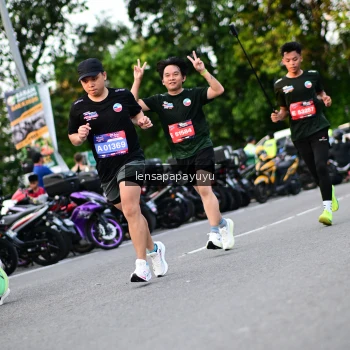 Runner Photo 4113024