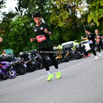 Runner Photo 4113046