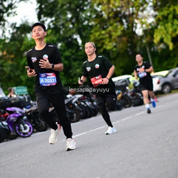 Runner Photo 4113055