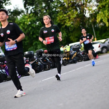 Runner Photo 4113057