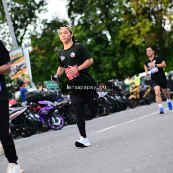 Runner Photo 4113064