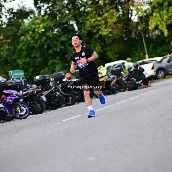 Runner Photo 4113068