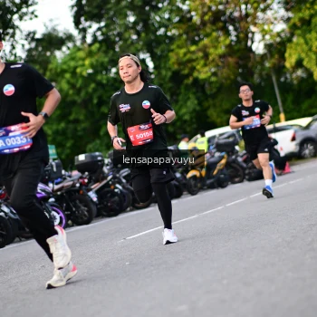 Runner Photo 4113075